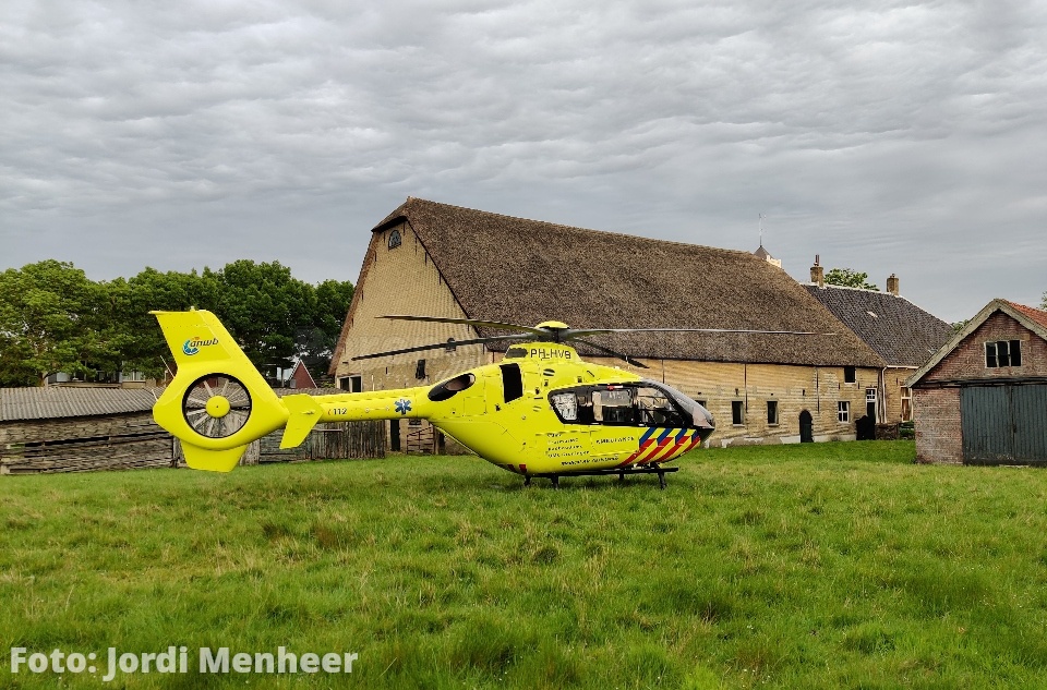 Traumahelikopter geland voor melding van reanimatie in/bij horeca Doormanplein