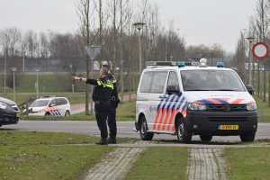 Inbreker (17) IJmeer aangehouden na vlucht via sloot
