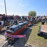 Burgemeester door het lint: Nieuwe spoor Maasoever Spoorweg geopend