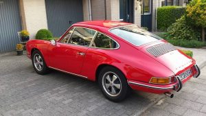 Porsche 911 van oprit gestolen aan de Cantatelaan