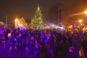 16 dec: WinterFeest Barendrecht 2017 met o.a. een kerstmarkt, de KerstWensBoom, kinderactiviteiten en een lichtjesoptocht