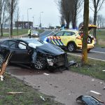 Automobilist gewond geraakt bij aanrijding tegen boom langs Sweelincklaan