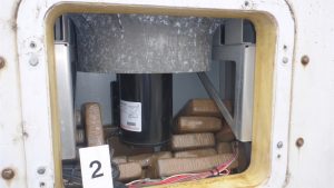 Container met 65 kilo cocaïne onderschept op weg naar bedrijf in Barendrecht