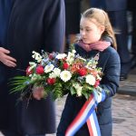 Kinderburgemeester Anaïs (12) bij herdenking: "Ik had meer neefjes en nichtjes gehad als die stomme oorlog er niet was geweest"