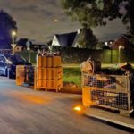 Hennepkwekerij en container vol lachgas aan de Voordijk: Bewoners verplicht woning uit vanwege gevaar