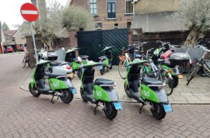 Gemeente wil meer grip op problemen met deelscooters door instellen van vergunningsplicht