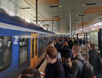 Volle treinen verwacht: Week lang minder treinen vanaf station Barendrecht
