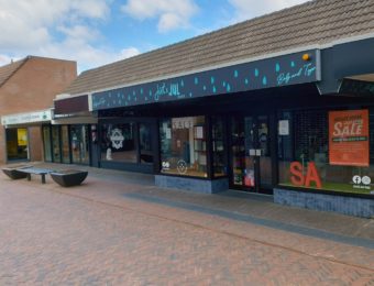 Jut & Jul Kids sluit winkel op de Middenbaan, uitverkoop gestart