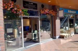Flowers & Wood in Carnisse Veste stopt als bloemenwinkel: "Niet meer rendabel", focus naar meubels