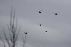 Morgen meer luchtmacht helikopters en vliegtuigen boven Barendrecht