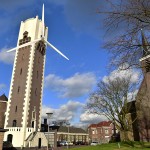 Windmolen aan Watertoren in Oude Dorpskern Barendrecht