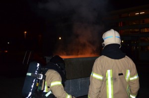 Containers in brand op schoolpleinen Draaimolen en Groen van Prinsterer in Barendrecht