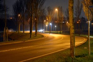 Gemeente voert snelheid op: Vrijdag nieuw asfalt in S-bocht Sweelincklaan