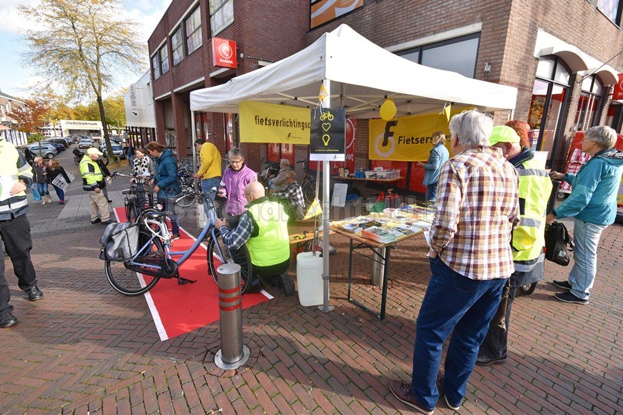 AFGELAST: 17 okt: repareert fietsverlichting op de Middenbaan – BarendrechtNU.nl