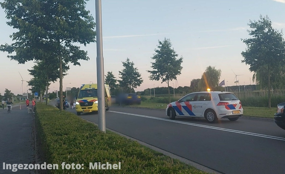 Ongeval met een scooter op de 3e Barendrechtseweg, weg afgesloten tussen Kilweg en Hooimeijerlaan