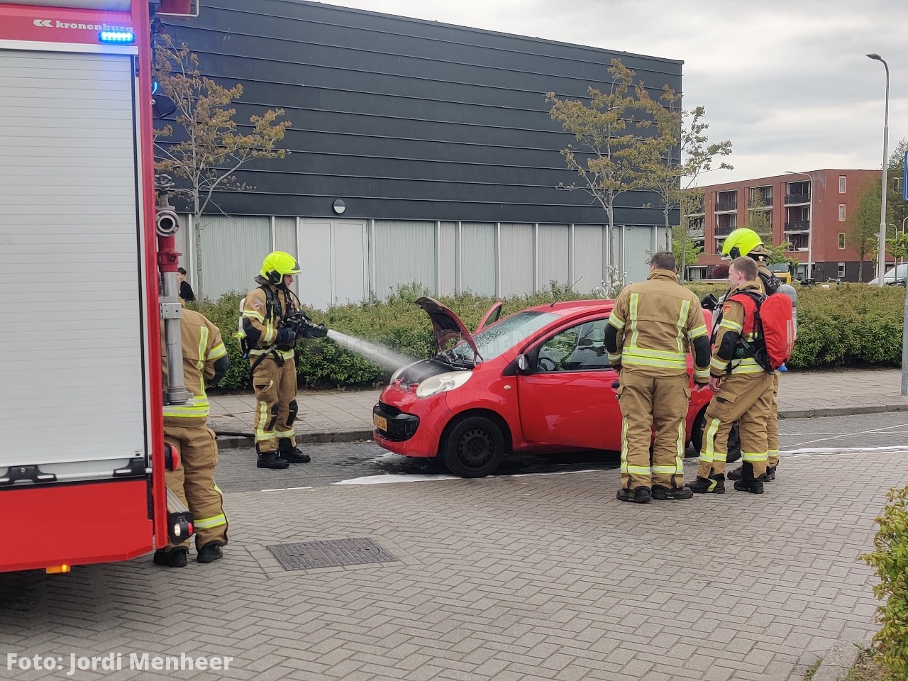 Brandweer uitgerukt voor melding van autobrand aan de Haarspitwei