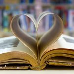 Boek in hart vorm (Valentijn), Foto: ABC Open Riverland (CC BY 2.0)