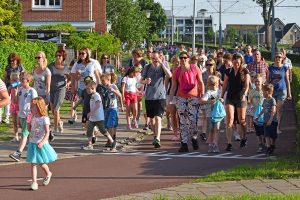 Routes: Ruim 2400 deelnemers maandag van start bij Avondvierdaagse Barendrecht
