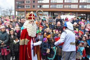 FOTO'S: Sinterklaasintocht en optocht Carnisselande