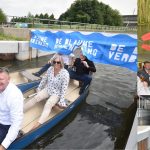 Blauwe Verbinding officieel geopend: In de kano van Barendrecht naar Rotterdam