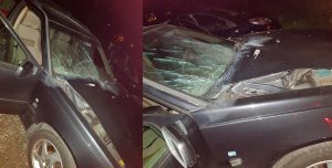 Auto vernield door zwaar vuurwerk onder de motorkap op parkeerterrein bij de Thermen