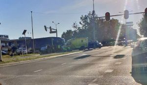 Fietser aangereden op kruispunt bij Donk, Dierensteinweg enige tijd afgesloten geweest