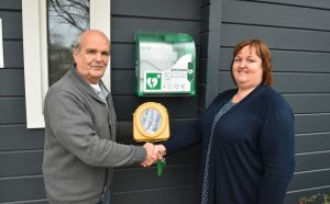 Eerste openbare Buurt AED een feit in de Oranjewijk