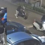 Scooters uit voortuin gestolen aan de Van Hulststraat