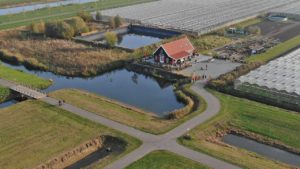 Theehuys Polderzicht in de Zuidpolder (Dronefoto)
