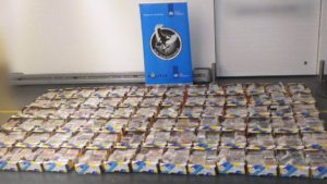 1.000 kilo cocaïne tussen ananassen onderweg naar Barendrecht onderschept door Douane