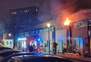 Uitslaande woningbrand aan de Braamwede door brand in wasdroger