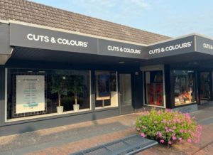 Kapsalon Cuts & Colours sluit de deuren op de Middenbaan