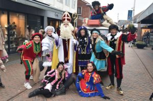 Zaterdag 25 nov: Sinterklaas op de Middenbaan, 2 dec: Sinterklaas in de Carnisse Veste