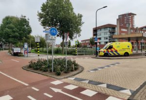 Verkeersregelaars tijdens schooldagen op kruising Zuidersingel en Avenue Carnisse