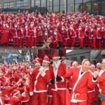 FOTO’S: Santa Run Barendrecht 2023 haalt €8.600 op voor Hospice de Reizger