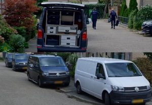 45-jarige Barendrechter aangehouden als verdachte in ontuchtzaak, politie voert onderzoek uit in woning