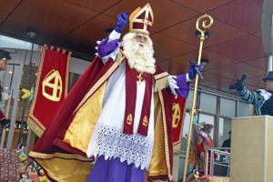 16 nov: Programma van Sinterklaasintocht in centrum Barendrecht