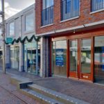 Makelaar vertrekt van Middenbaan, De Hypotheker trekt binnenkort in vrijgekomen winkelpand