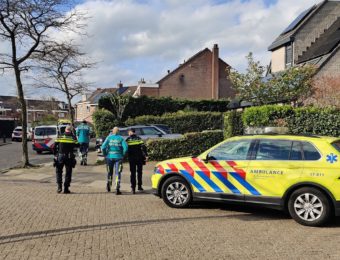 Jongeren onwel bij feestje in woning aan de Punter, meerdere ambulances ingezet