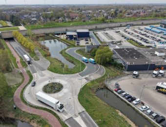 Rotonde Boezemweg-Ziedewij krijgt extra ontsluiting