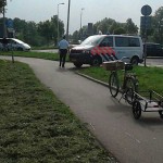 Aanrijding fietser en auto op de Sweelincklaan in Barendrecht