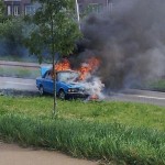Auto in brand op de Portlandse Baan in Barendrecht