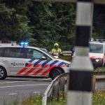 Roemeense oplichters rijden motoragent bijna aan bij oprit Kilweg, agent trekt wapen