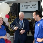 Koffie- en theespeciaalzaak 'T Ouwe Durp geopend in de Dorpsstraat