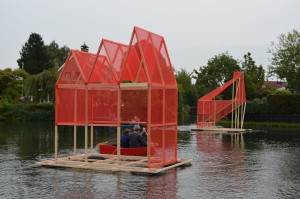 Floating Sculptures onthuld bij viering 30 jaar Saenredam (Wilgeneiland, Paddewei, Barendrecht)