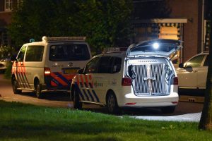 Twee nachtelijke woninginbraken, politiehond 'ingezet' aan de Oratoriumhof