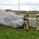 Auto uitgebrand aan de Leedeweg / Middeldijk in Barendrecht