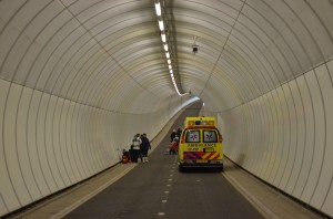 Ongeval bij racewedstrijd in Heinenoordtunnel, Barendrecht