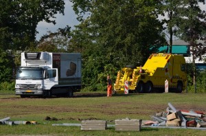 Vrachtwagen neemt niet bestaande sluiproute Dierensteinweg in Barendrecht