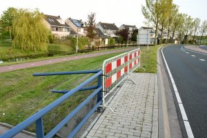 Hekwerk langs Sweelincklaan kapot gereden: €4.249 euro schade